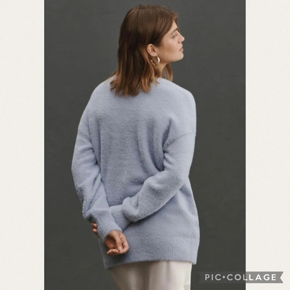 Anthropologie V-Neck Eyelash Tunic Sweater in Blue